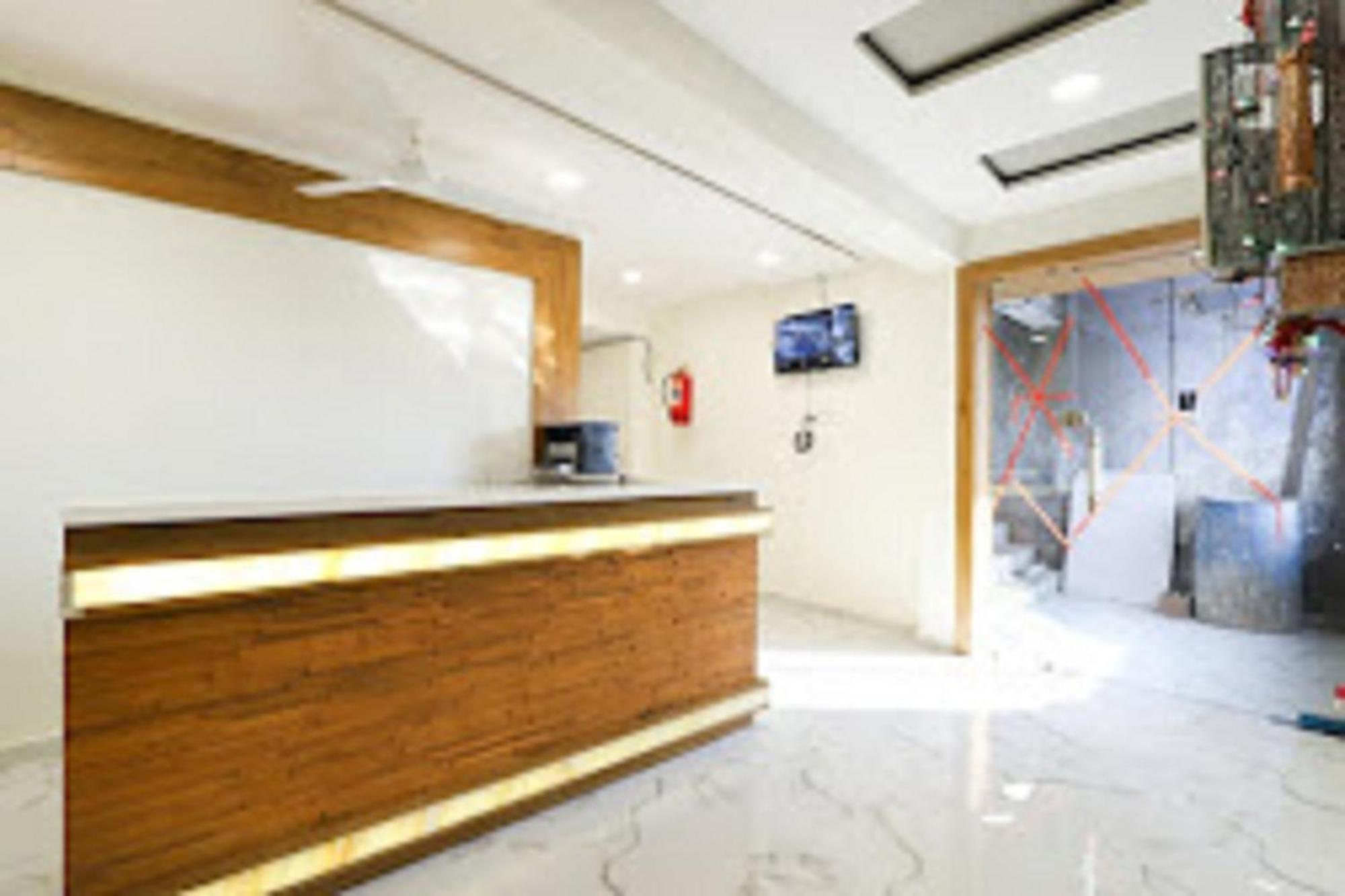 Hotel New Lake View Ahmedabad Buitenkant foto