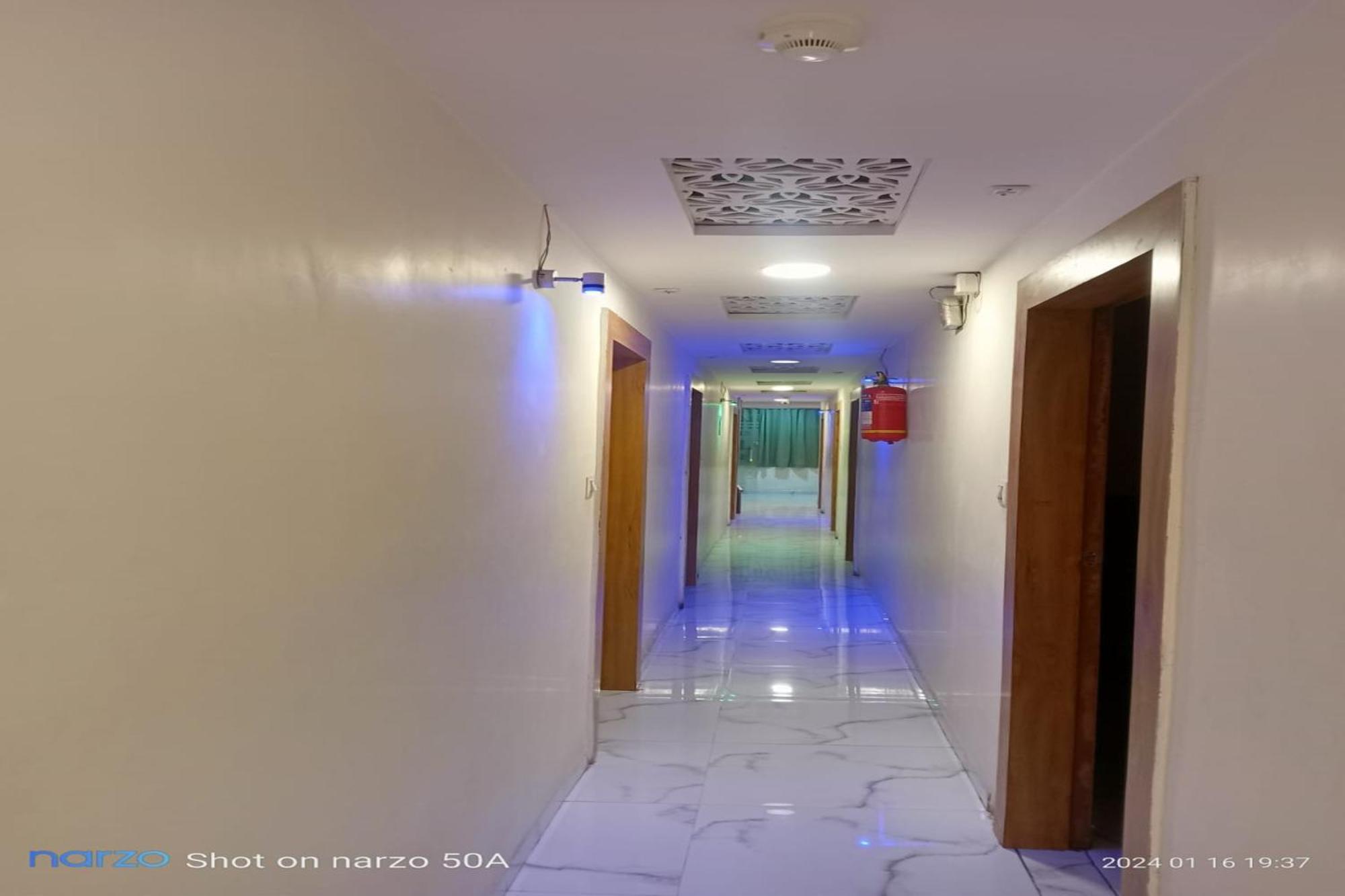 Hotel New Lake View Ahmedabad Buitenkant foto
